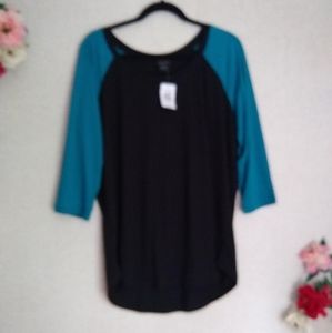 torrid Tops - Torrid Black and Teal Raglan Tee Size 1 torrid Tops - Torrid Black and Teal Raglan Tee Size 1